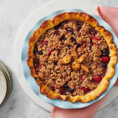 Berry Streusel Pie